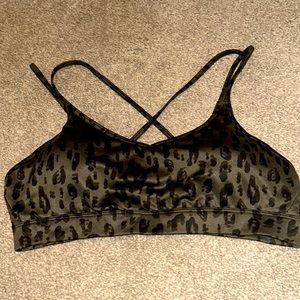 Old Navy olive leopard print sports bra